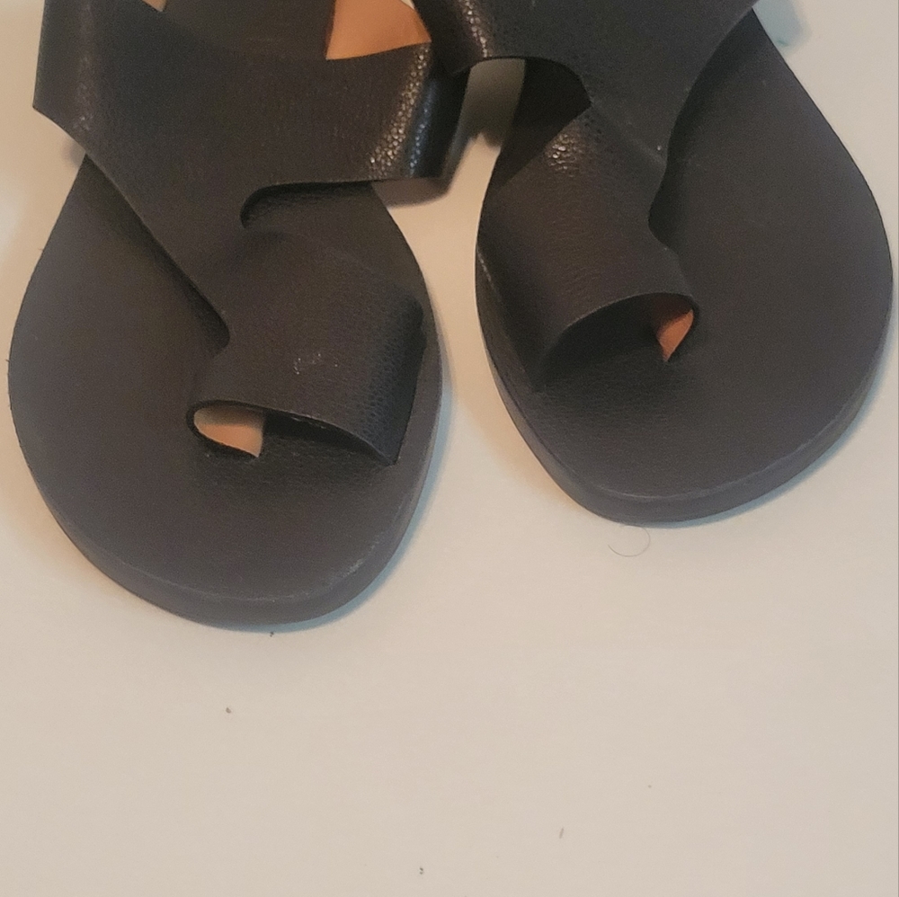 Antonio Melani black flat slippers 8.5 - Picture 5 of 10